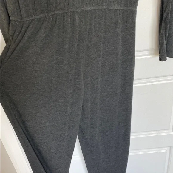 Gray Relaxed Fit Jumpsuit with Elastic Waistband - Picture 7 of 11